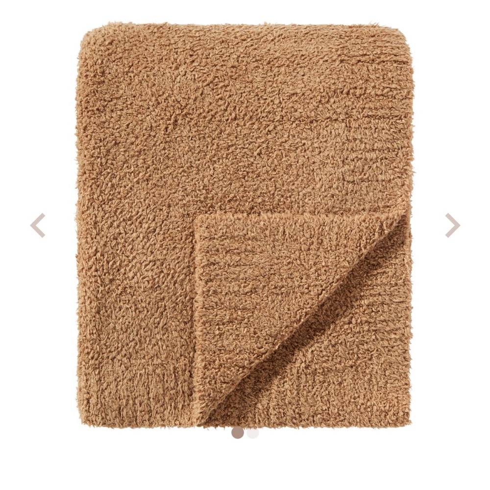 Camel Skims COZY KNIT Blanket - Picture 3 of 3